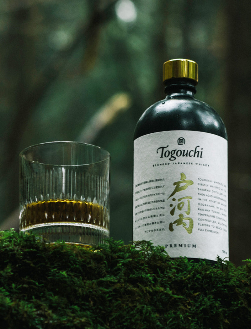 Whisky Togouchi Blended Whisky Premium sous étui 40° 70CL : :  Epicerie